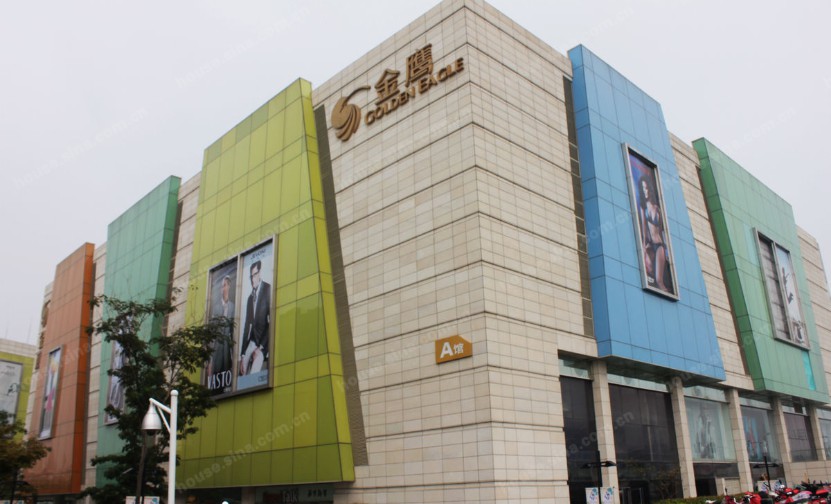 南澳金鹰奥莱城